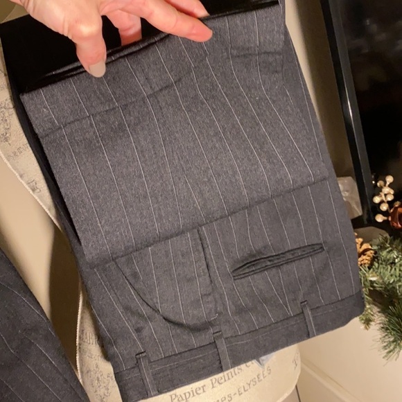 Man in Wool charcoal Gray pinstripe suit mens professional business jacket pants - Picture 7 of 16